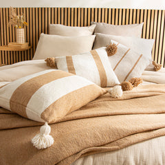 coussin brodé main coton naturel décoration bohème salon