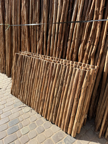 artisan marocain travail bois atelier Marrakech traditionnel