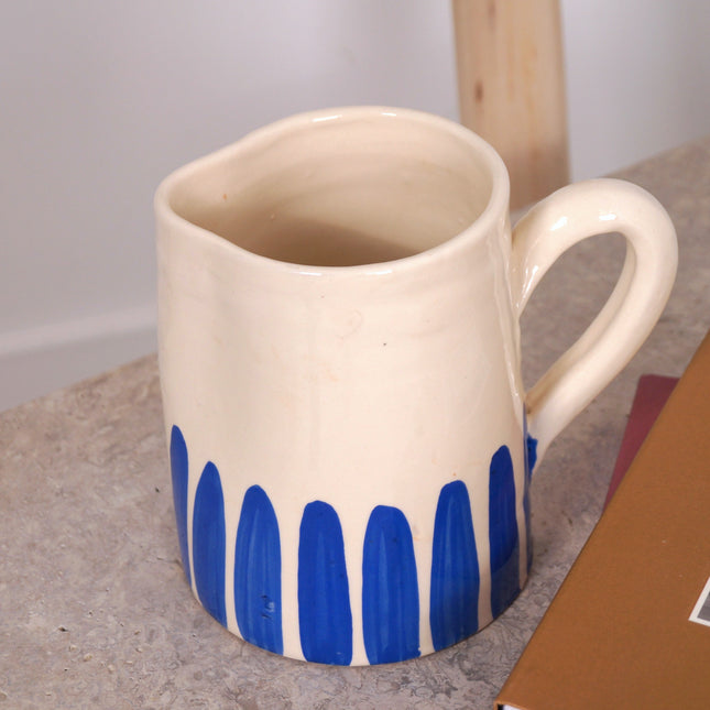 Carafe céramique artisanale - Demi rayures bleu