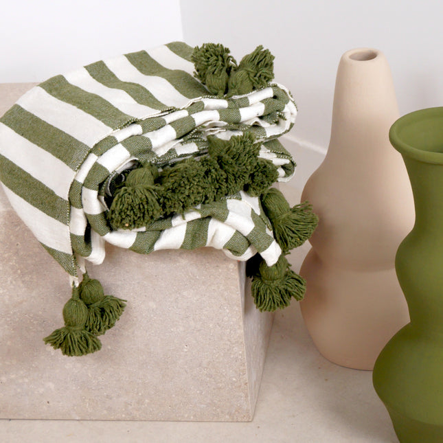 Plaid à pompons blanc rayures vertes