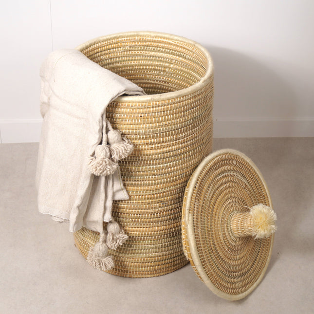 Panier de rangement avec couvercle