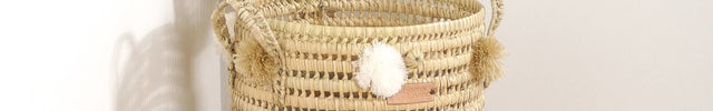 Panier à linge en feuilles de palmier avec pompons - Linge sale