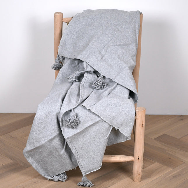 Plaid à pompons marocain gris clair