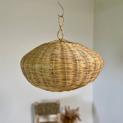 Suspension boule en roseau