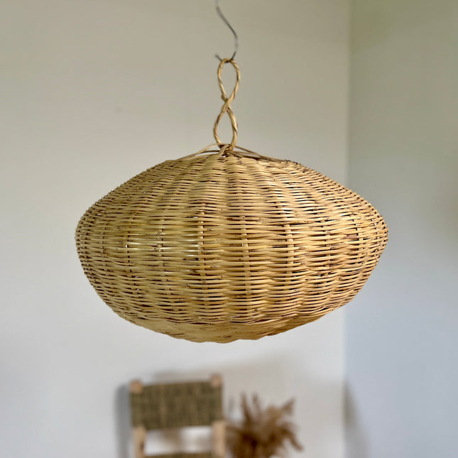 Suspension boule en roseau