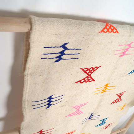 Tapis fin berbère Kilim 154 x 98 cm - Symboles berbères multicolores