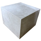 Table basse cube en travertin naturel