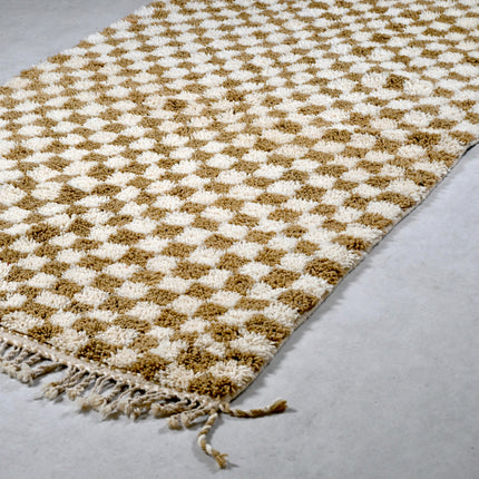 Tapis Berbère en laine damier Camel et blanc - 140 x 270cm