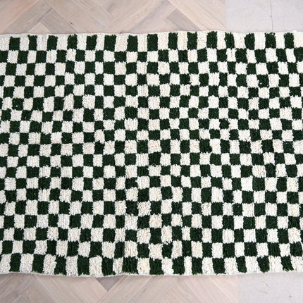 Tapis Berbère en laine Damier vert et blanc - 150 x 245cm