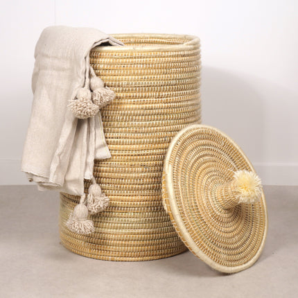 Panier de rangement avec couvercle