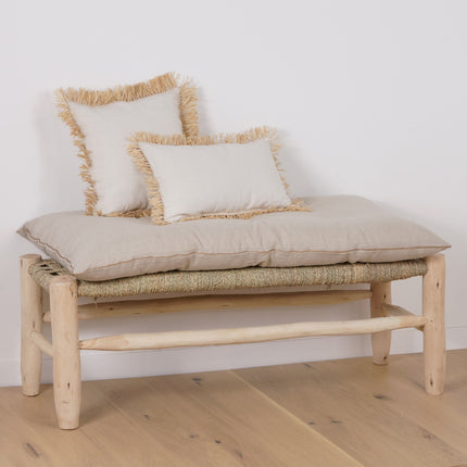 Housse de coussin en coton et franges en raphia