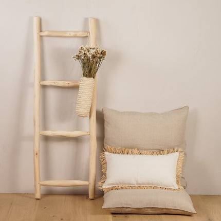 Housse de coussin en coton et franges en raphia