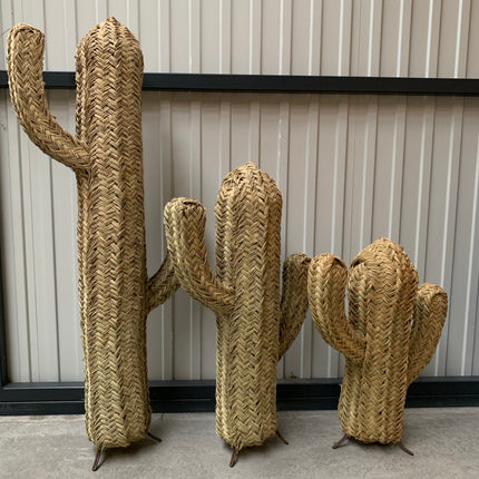 Cactus Doum en paille tressée sur pied 120cm